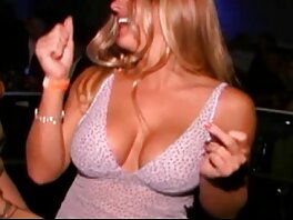 Teal Conrad nel video hamster video porno gratis di My Dad's Hot Girlfriend (Mr. Pete)